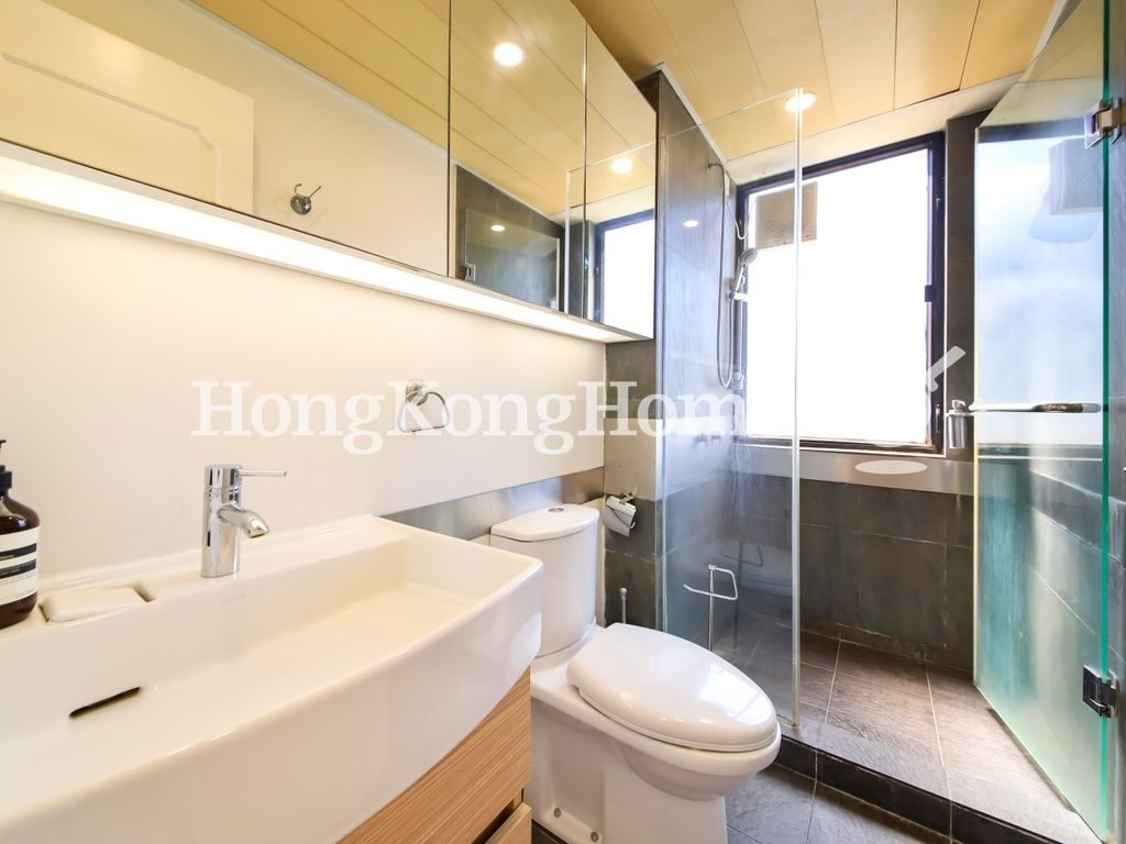 Guest Bathroom — 南灣大廈，淺水灣