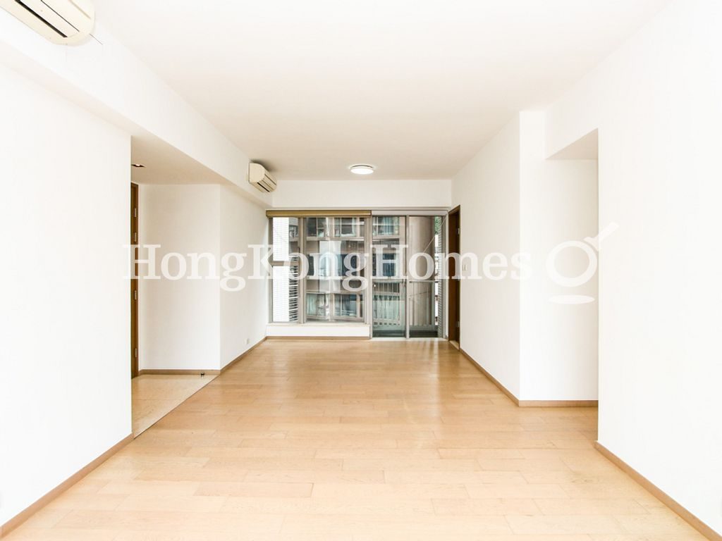 Living and Dining Room — The Summa - Tower 1, Mid-levels West