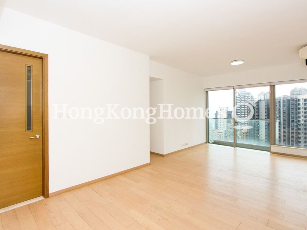 Living and Dining Room — The Summa - Tower 1, Mid-levels West