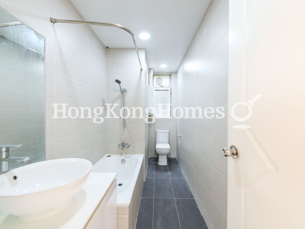 Guest Bathroom — 海天別墅，赤柱