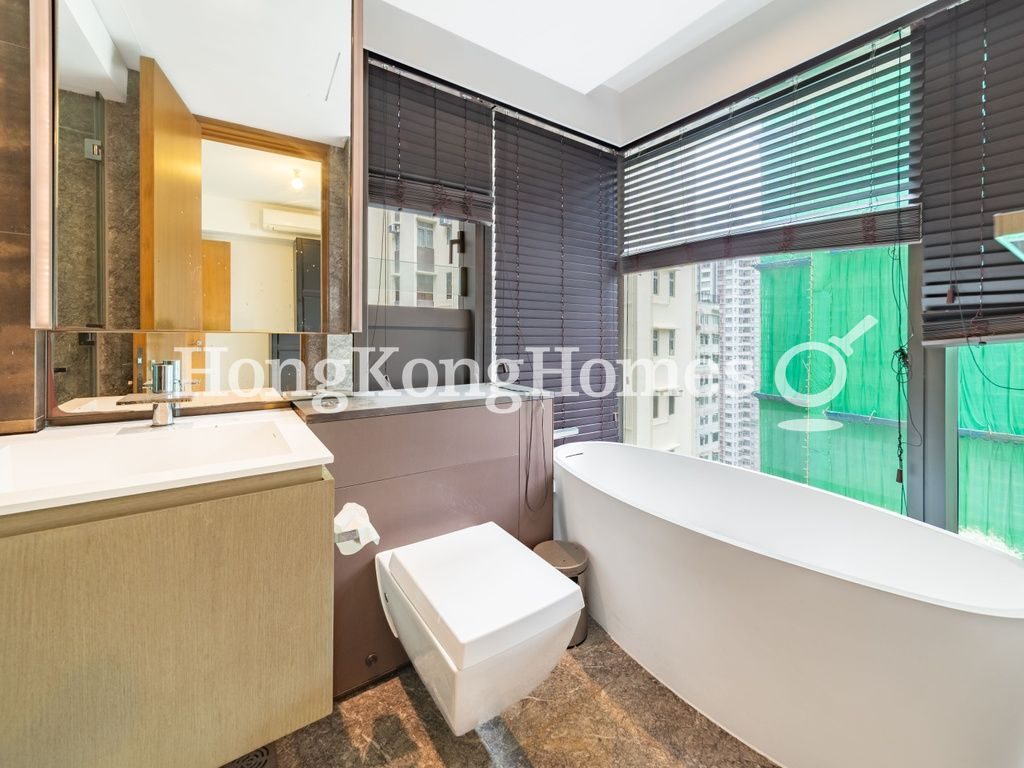 Master Bathroom — 殷然，西半山