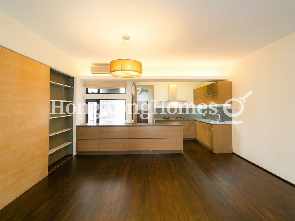 Open Kitchen — Fulham Garden Blk C-D, Pokfulam