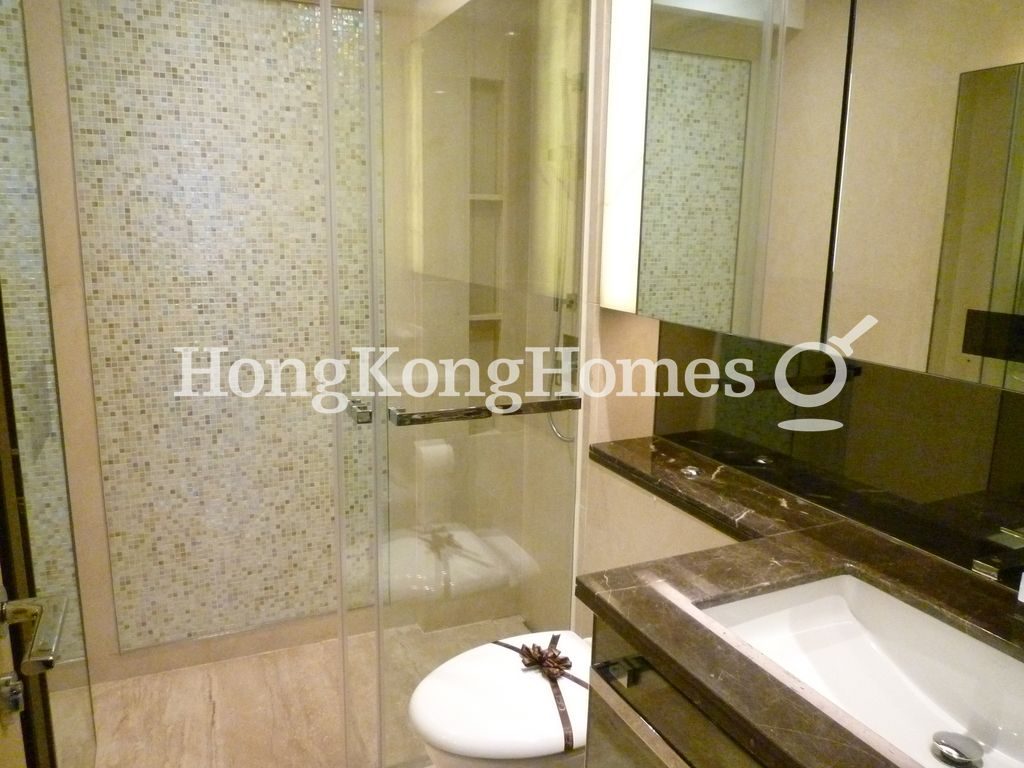 Guest Bathroom — 瓏璽 - 第8座 (觀海鑽)，大角咀