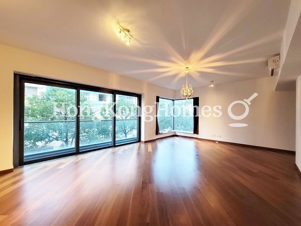 Living and Dining Room — Parc Inverness - Tower 2, Kowloon Tong