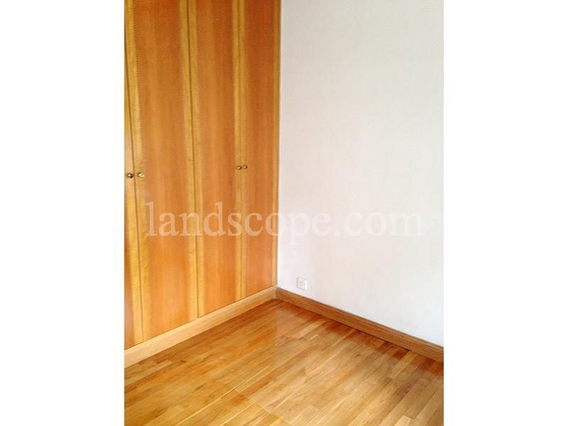 photo 8 — Robinson Place, Midlevels West