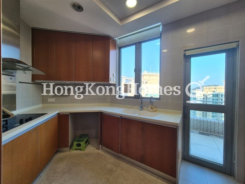 Kitchen — Park Island - Phase 05B, Block 31, Ma Wan