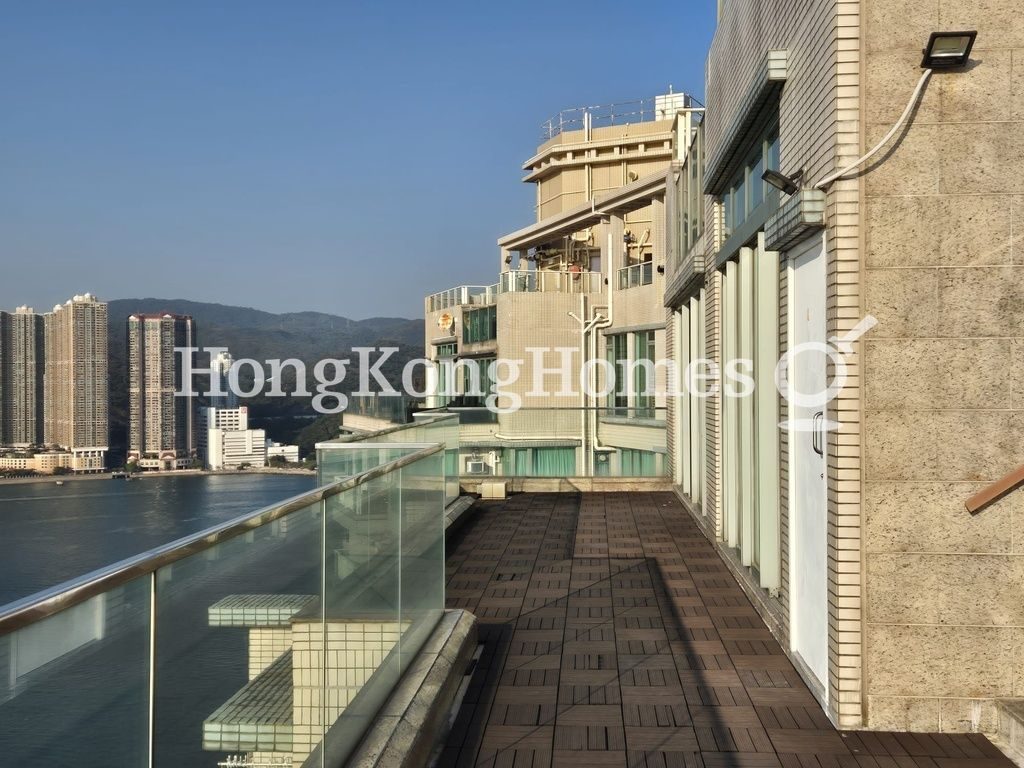 Balcony off Living and Dining Room — Park Island - Phase 05B, Block 31, Ma Wan