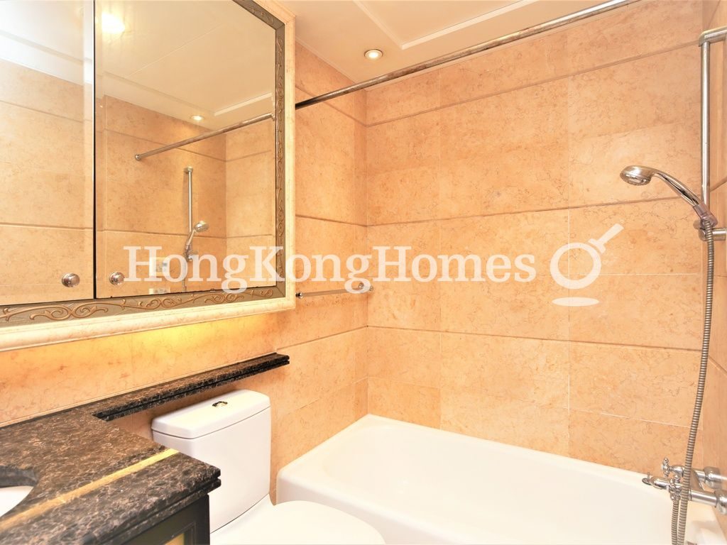 Master Bathroom — 凱旋門 1期 第2座 (觀星閣)，尖沙咀