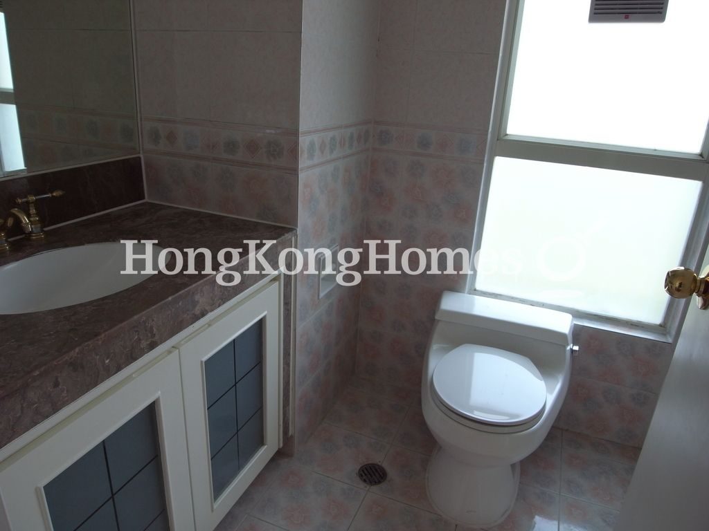 Guest Bathroom — 紅山半島 - 第03座，大潭