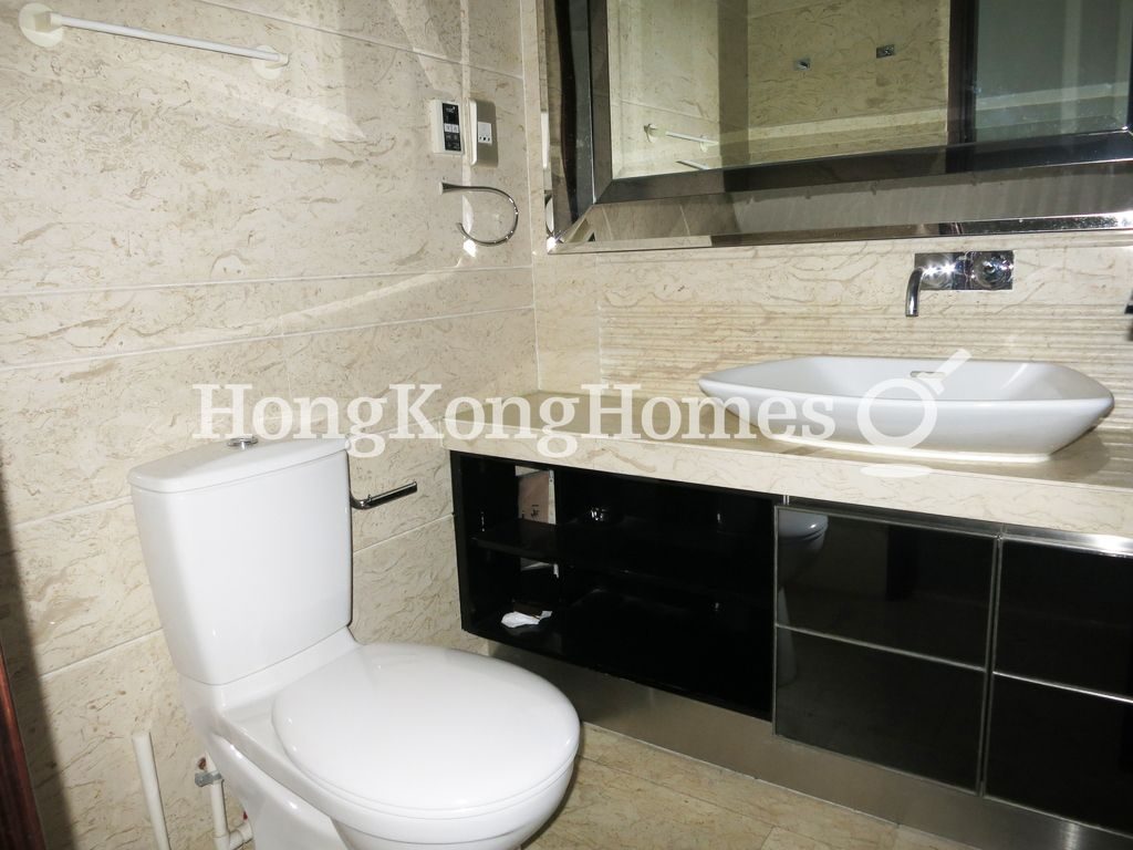 Guest Bathroom — 尚御-第1座，九龍塘