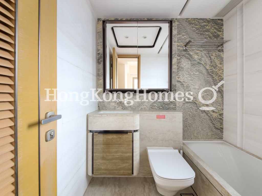 Master Bathroom — My Central，中環