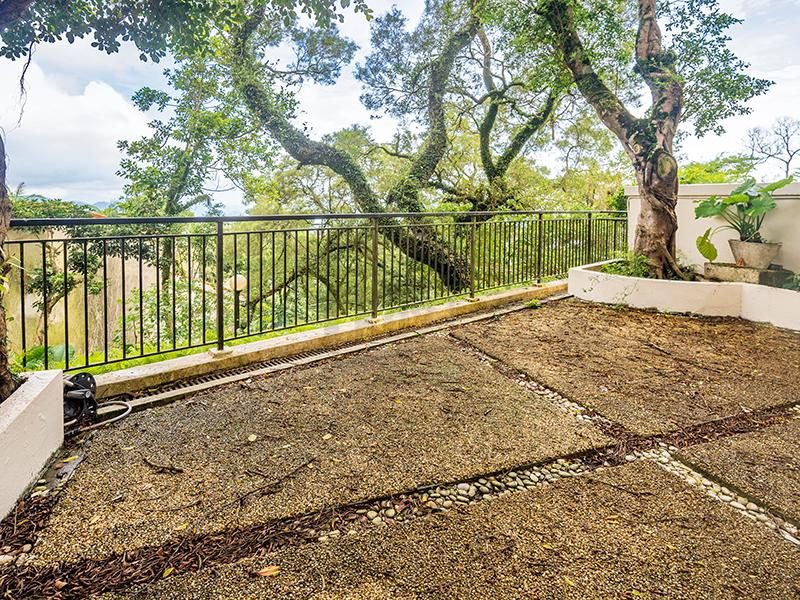 photo 3 — Strawberry Hill, The Peak