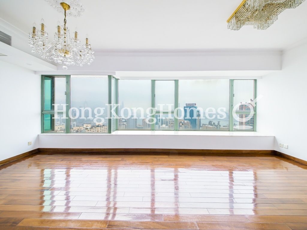Living and Dining Room — Sky Horizon - Block 01, North Point Hill