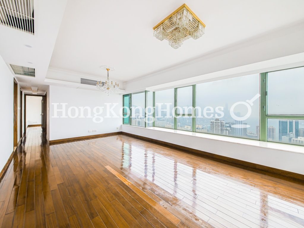 Living and Dining Room — Sky Horizon - Block 01, North Point Hill