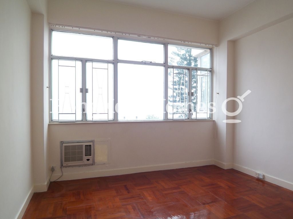 Third Bedroom — 紫荊園，舂坎角