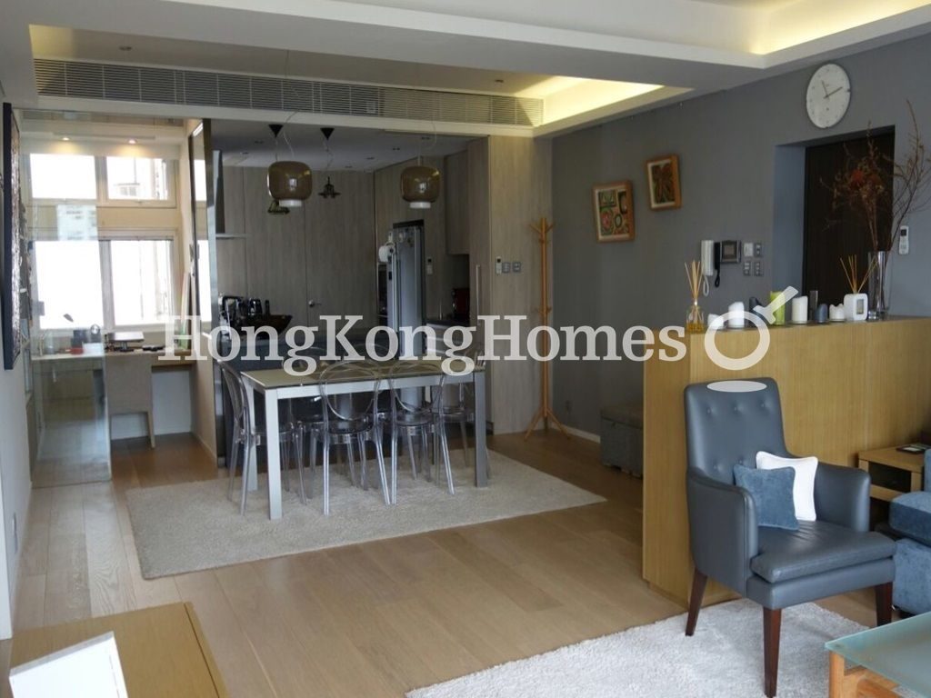 Living and Dining Room — Fulham Garden Blk C-D, Pokfulam