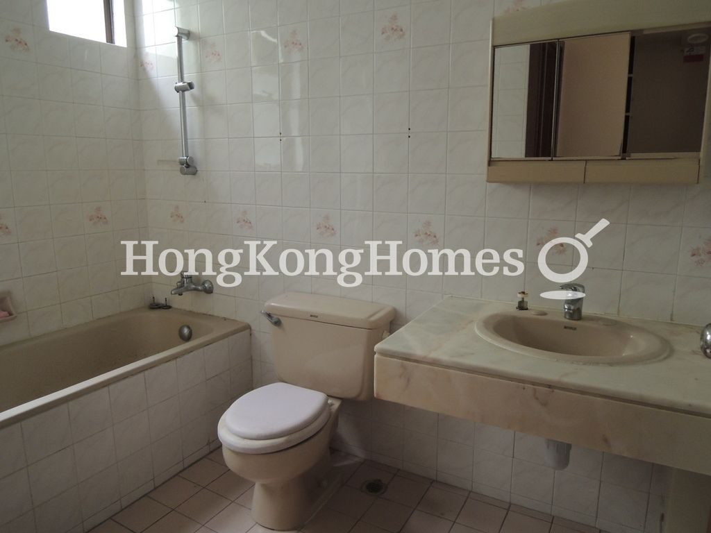 Guest Bathroom — 夏威夷花園，清水灣