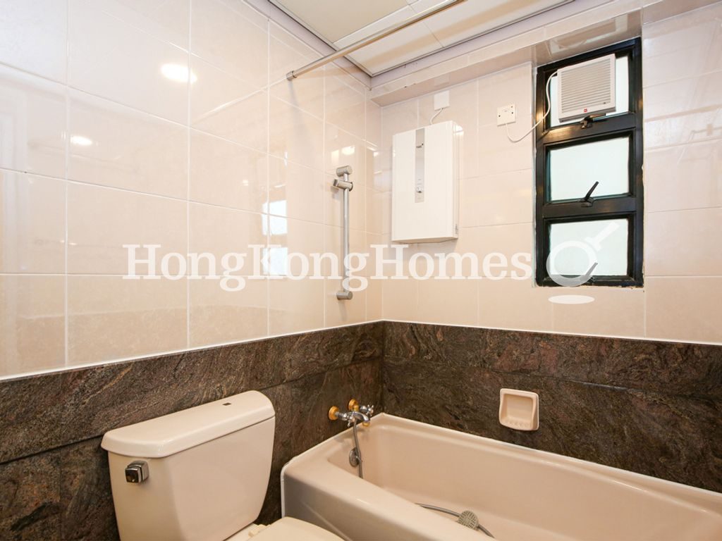 Master Bathroom — 帝豪閣 C座，西半山