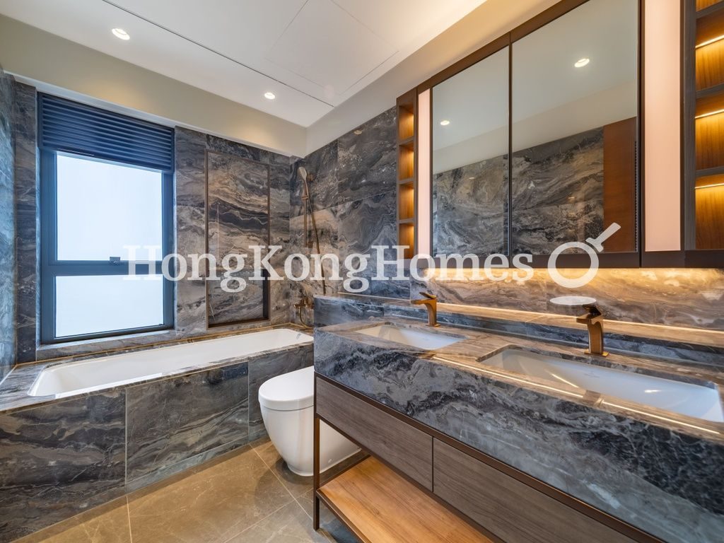 Master Bathroom — Victoria Coast - Block A, Pokfulam