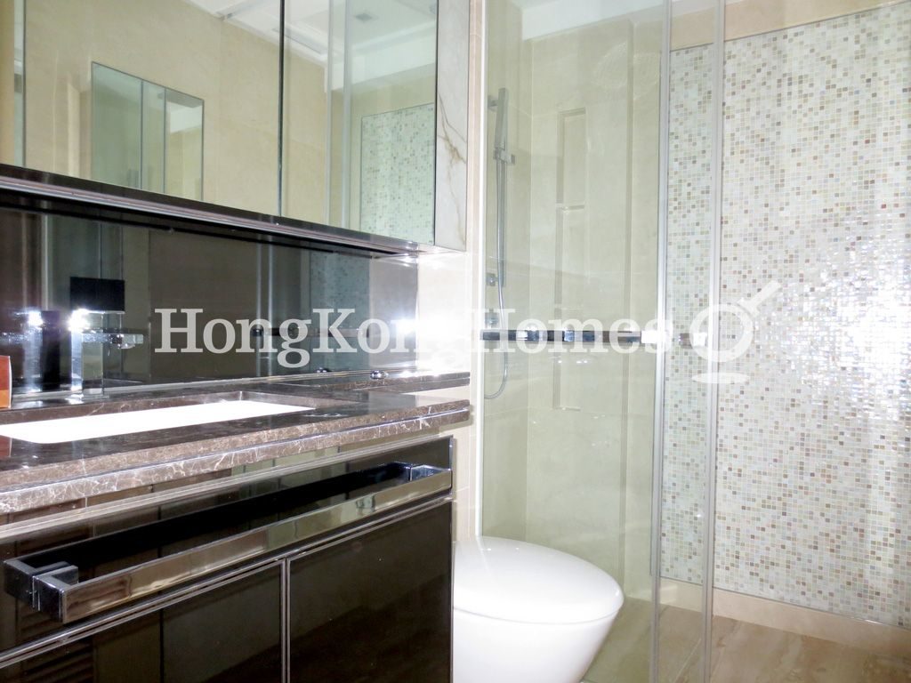 Guest Bathroom — 瓏璽 - 第6B座 (朝海鑽)，大角咀