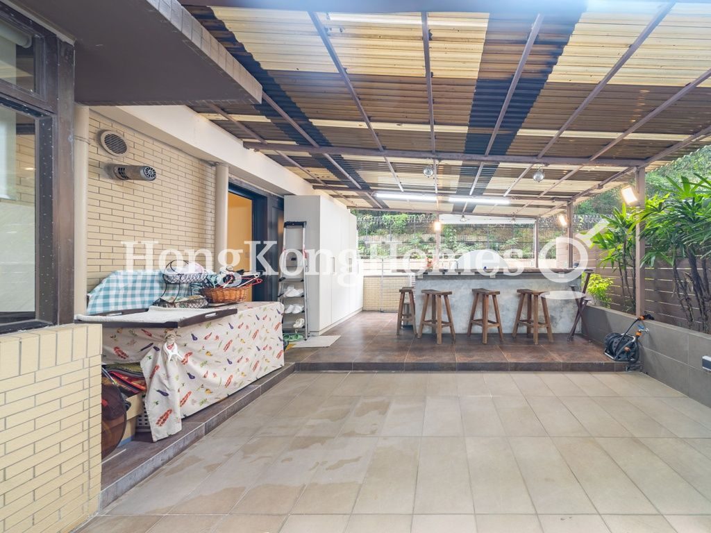 Private Terrace — 倚雲閣，東半山