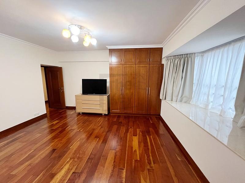 photo 3 — Estoril Court, Midlevels Central
