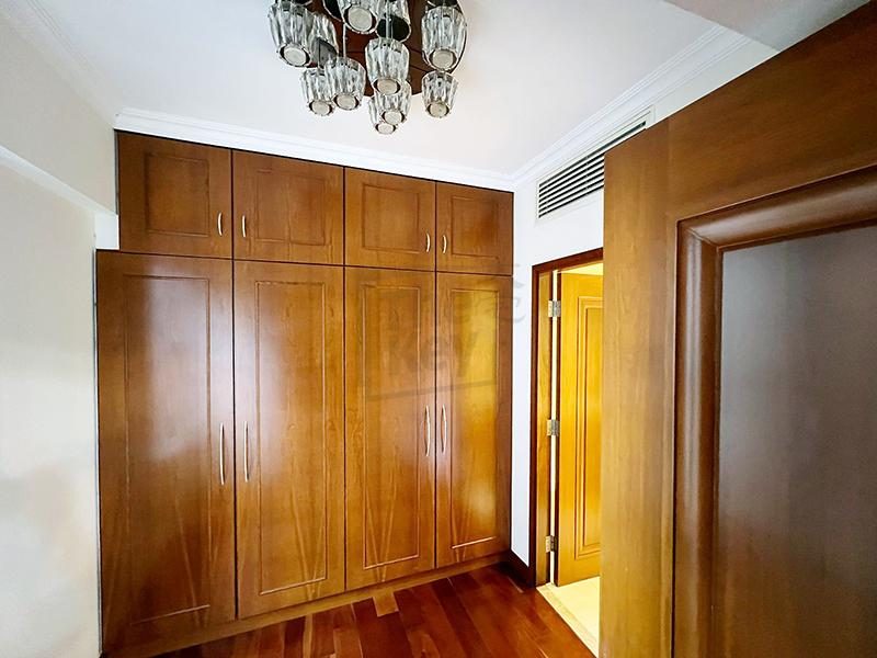 photo 4 — Estoril Court, Midlevels Central