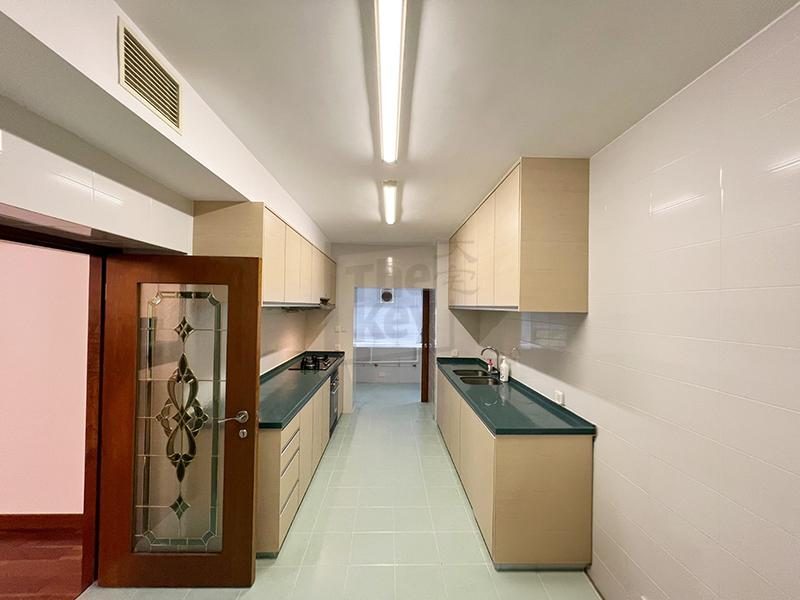 photo 8 — Estoril Court, Midlevels Central