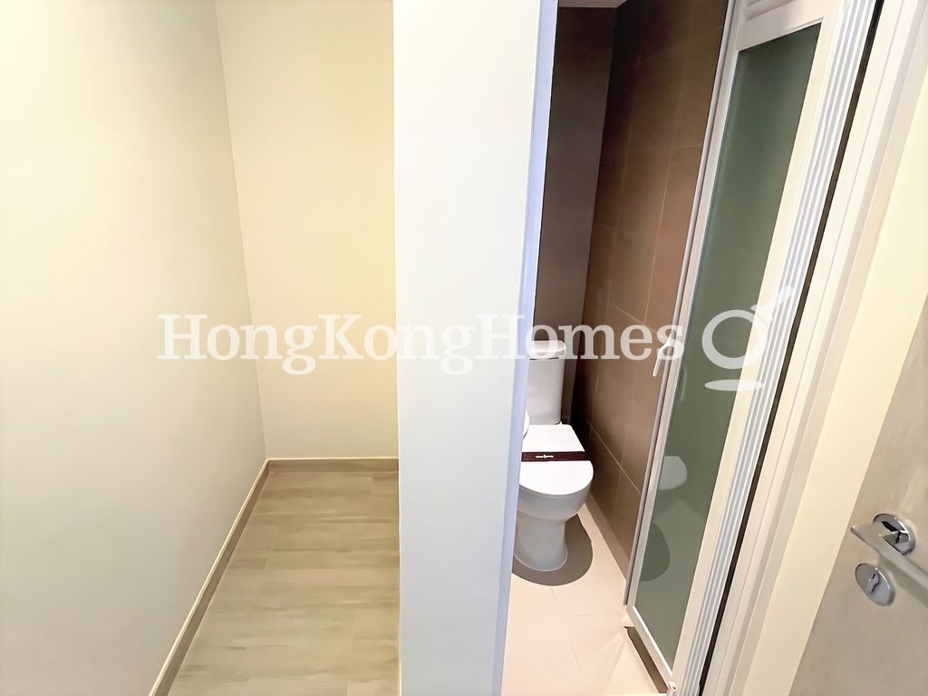 Maid's Room and Washroom — 港島南岸 - 第 1期 晉環 - 第 2B座，黃竹坑