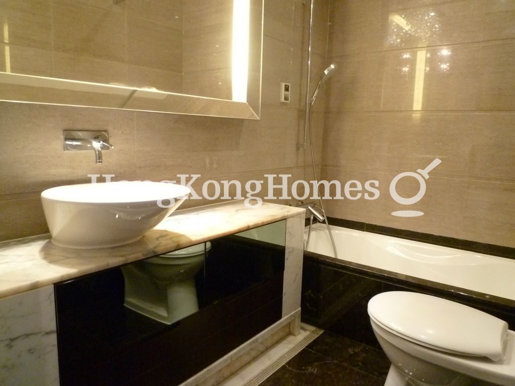 Guest Bathroom — Celestial Heights-Celestial Avenue No. 35, Ho Man Tin / Waterloo Road