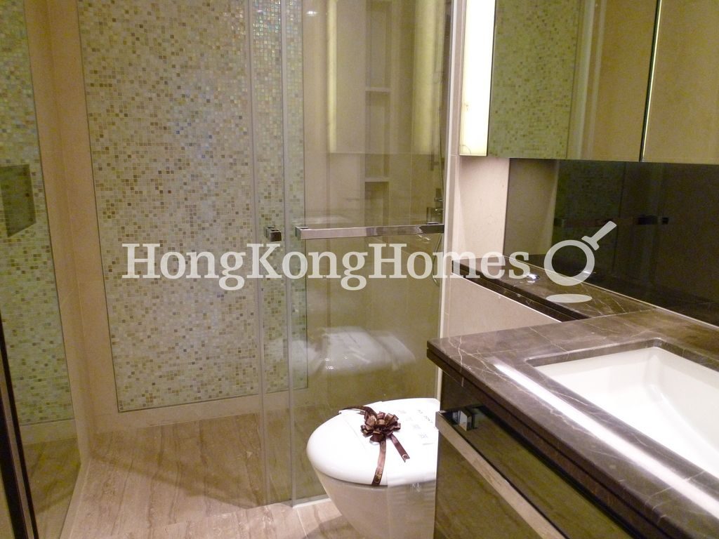 Guest Bathroom — 瓏璽 - 第8座 (觀海鑽)，大角咀