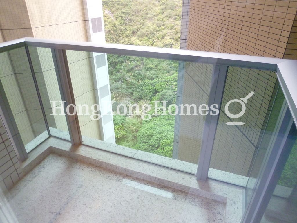 Balcony off Entertaining Bar — 南灣 - 第5座，鴨脷洲