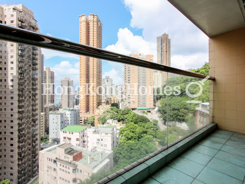 Balcony off Living and Dining Room — 金徽閣，西半山