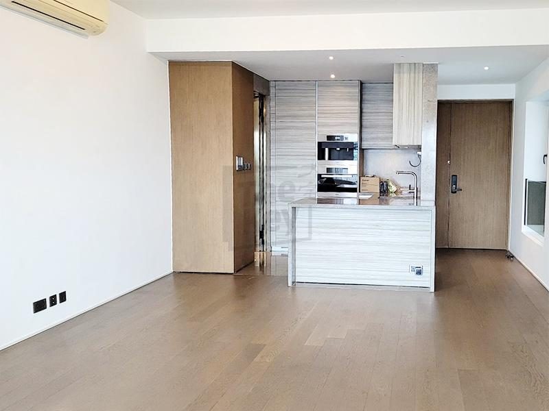 photo 2 — Azura, Midlevels West