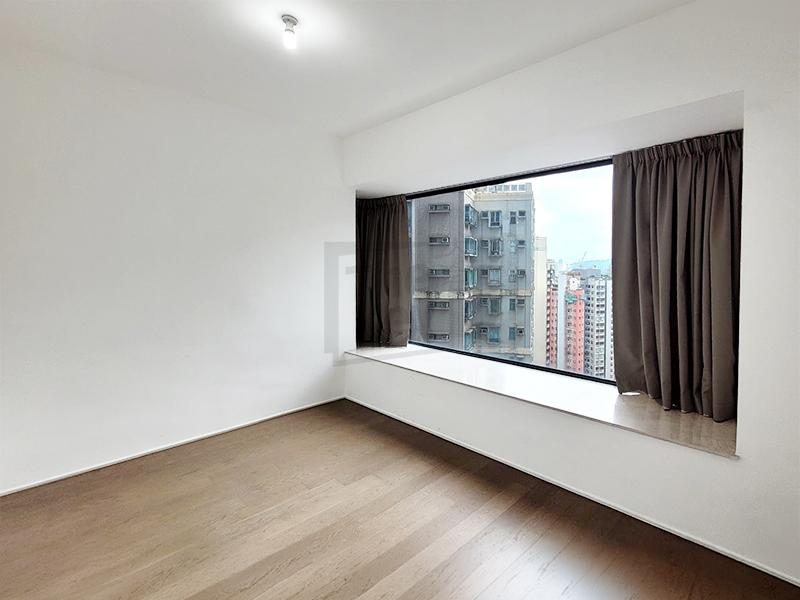 photo 5 — Azura, Midlevels West