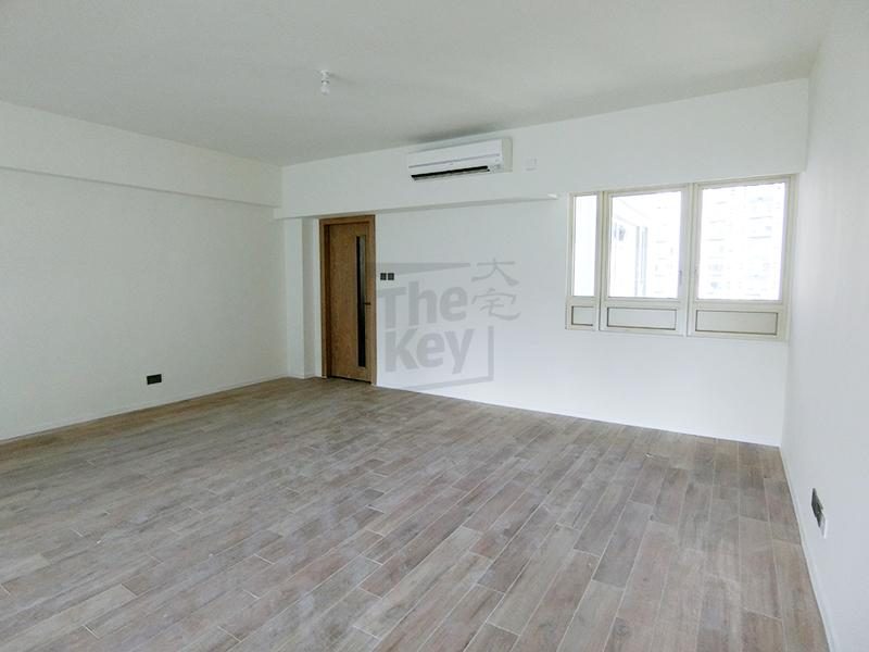 photo 4 — St. Joan Court, Midlevels Central