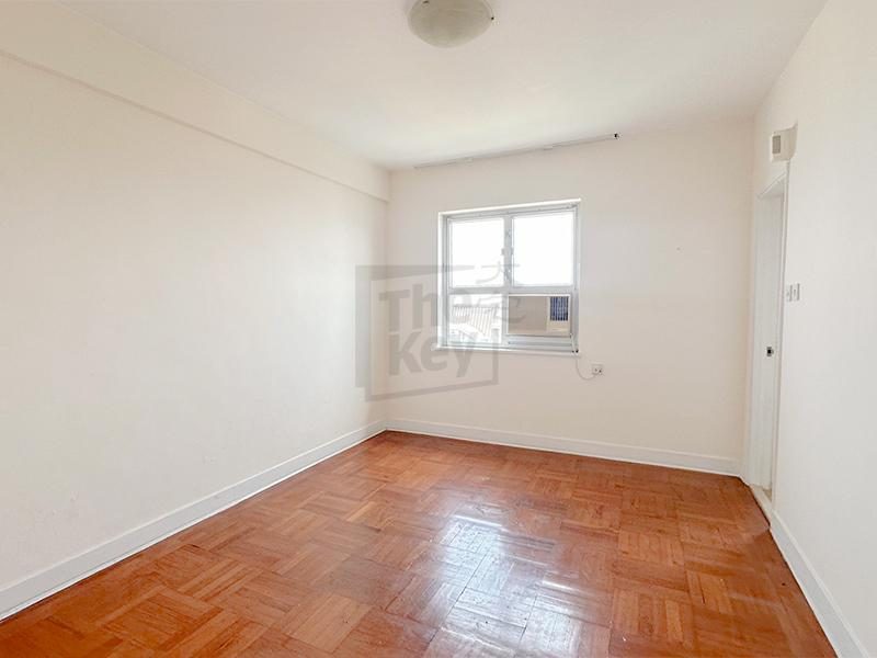 photo 4 — Hamilton Court, Midlevels West