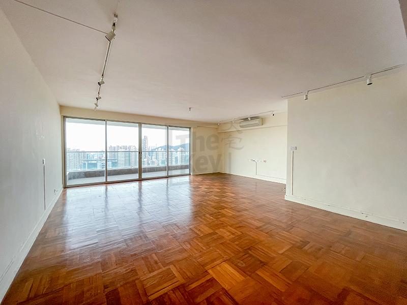 photo 3 — Evergreen Villa, Midlevels East