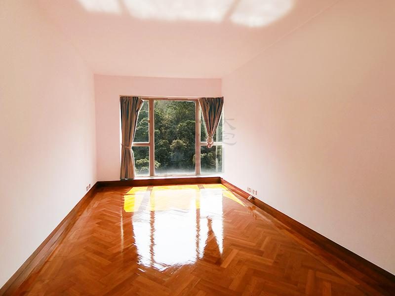 photo 2 — Starcrest, Wan Chai
