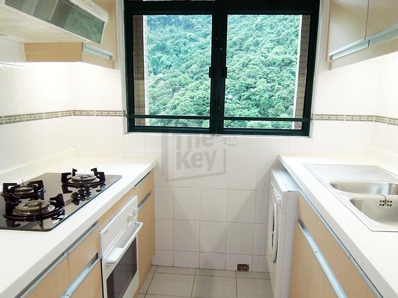 photo 6 — Hillsborough Court, Midlevels Central