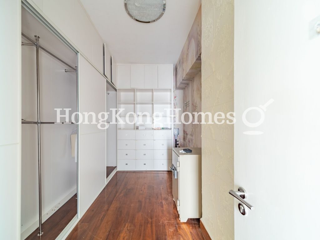 Fourth Bedroom — 羅便臣道 31 號，西半山