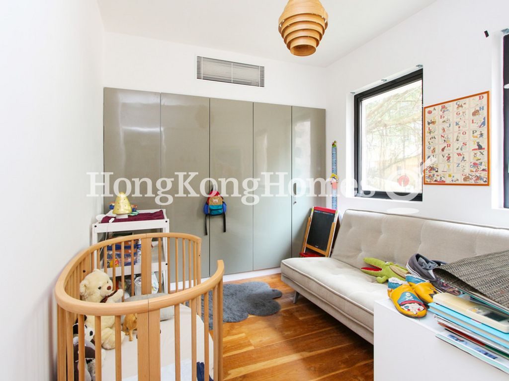 Second Ensuite Bedroom — 時和大廈，中半山