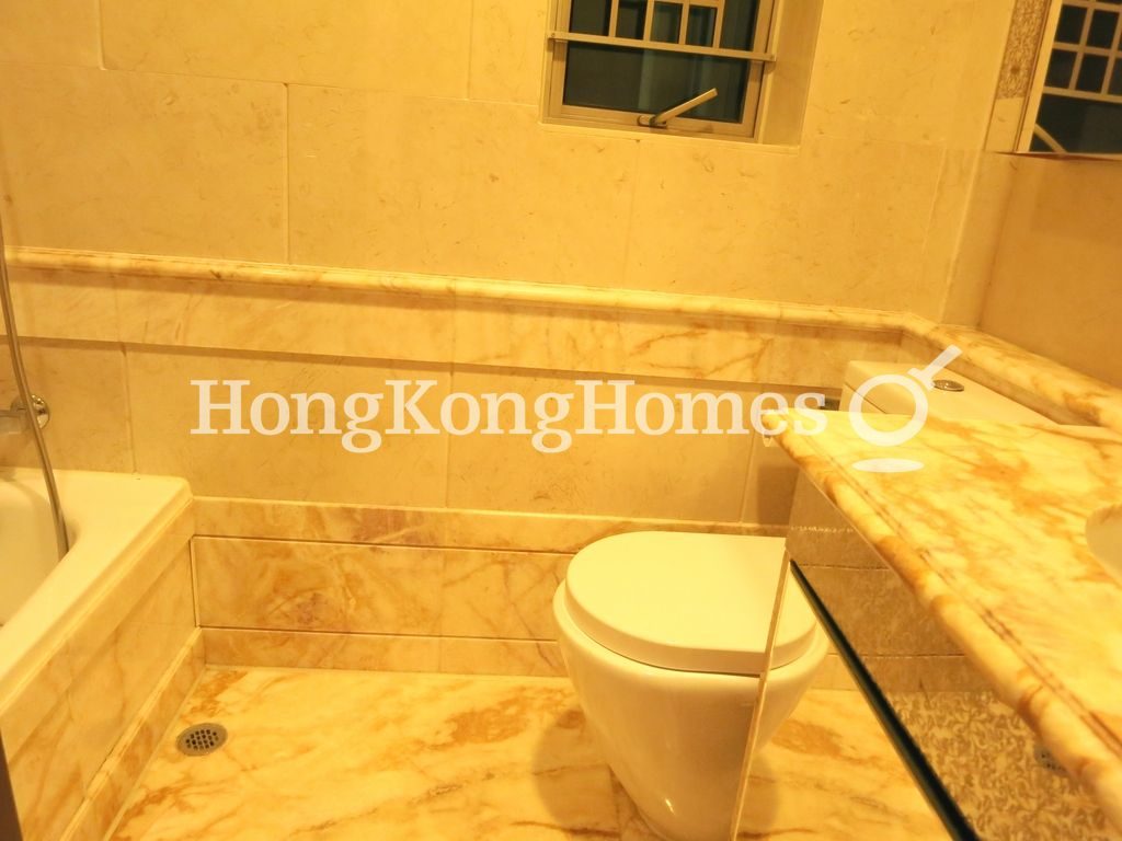 Guest Bathroom — 帝峰．皇殿 - 第6座，大角咀