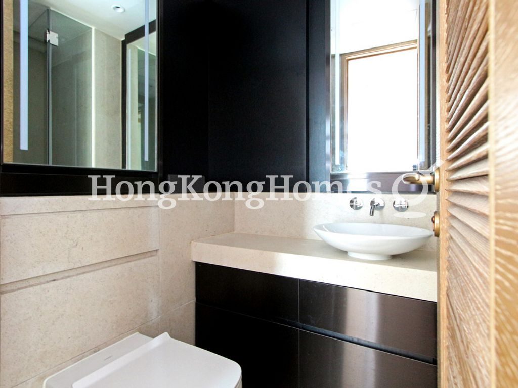 Guest Bathroom — 柏傲山，北角