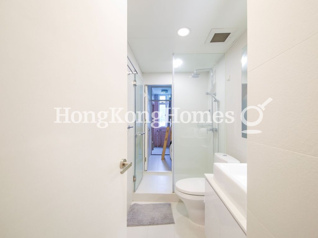 Guest Bathroom — 慧莉苑，跑馬地