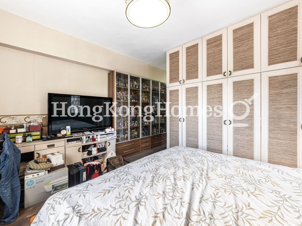 Master Bedroom — Botanic Terrace, Mid-levels West