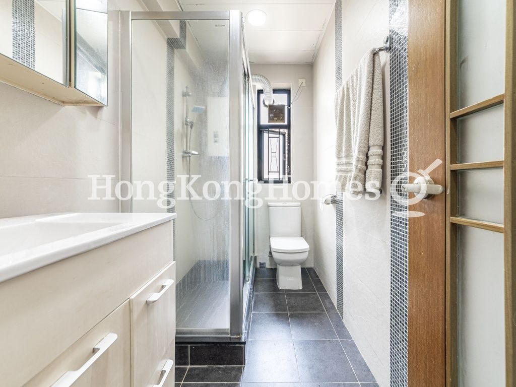Master Bahtroom — Botanic Terrace, Mid-levels West