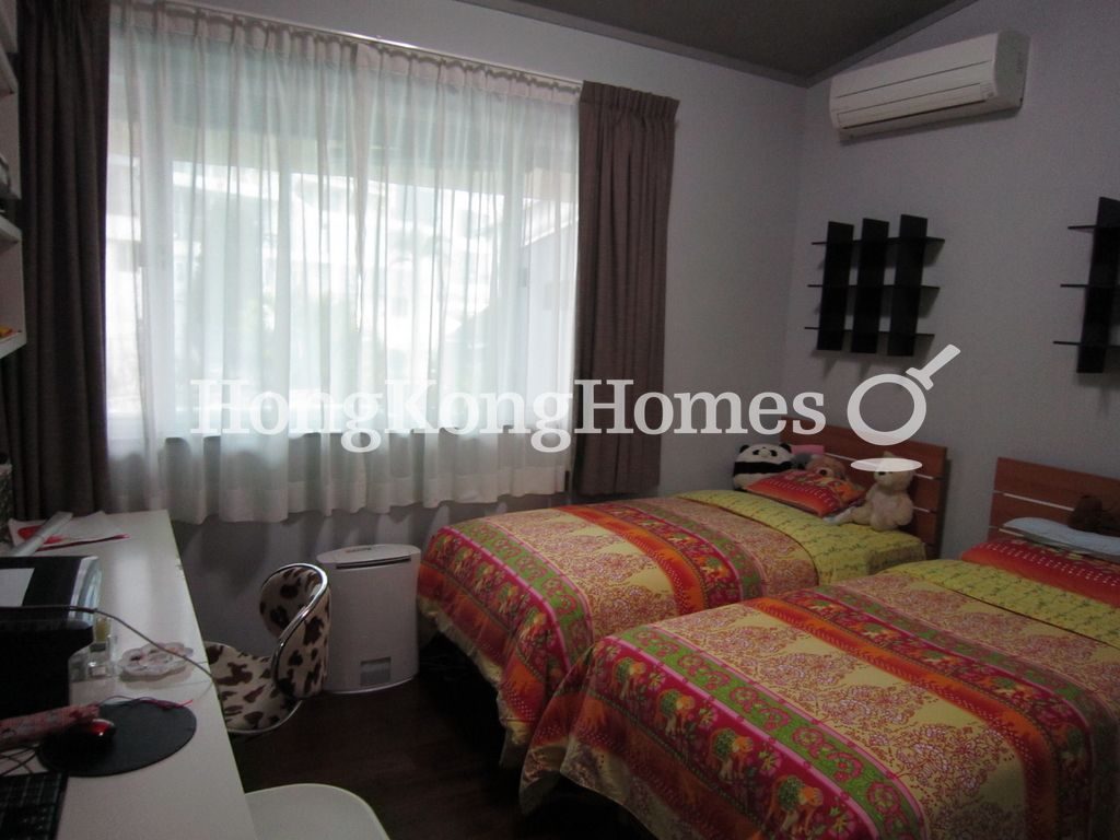 Third Bedroom — 金碧別墅，清水灣