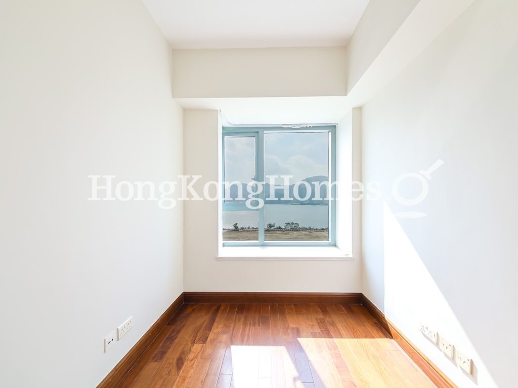 Third Bedroom — 君臨天下1座，尖沙咀