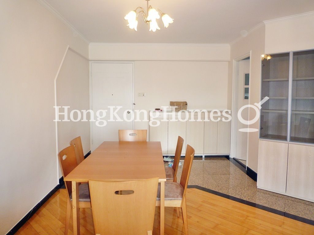 Living and Dining Room — Park Towers - Tower One, North Point